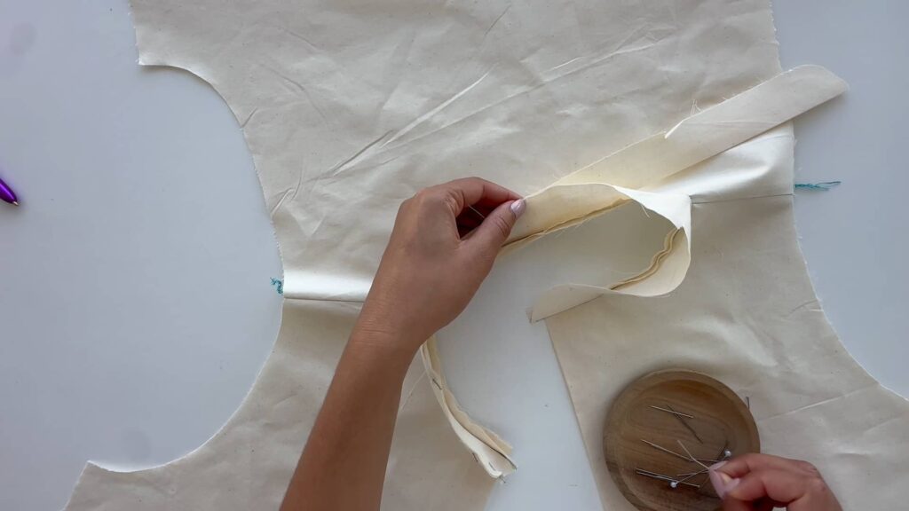 tuto couture -comment coudre un col