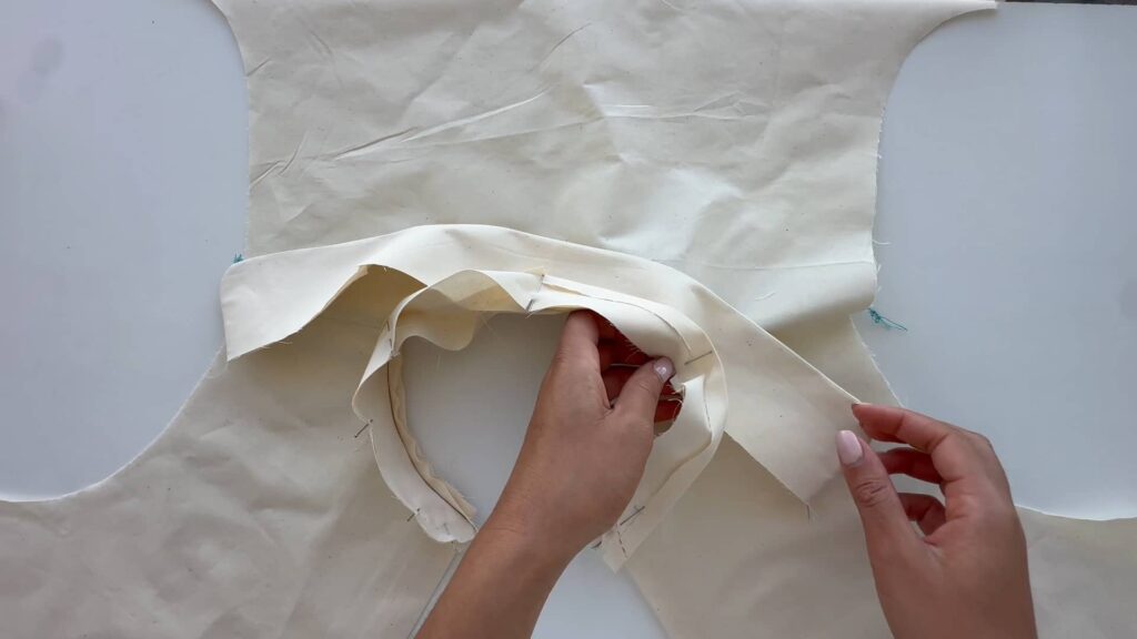 tuto couture -comment coudre un col
